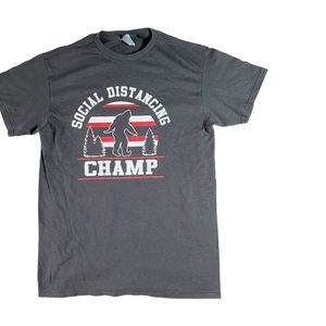Social distancing Champ Tshirt men M
